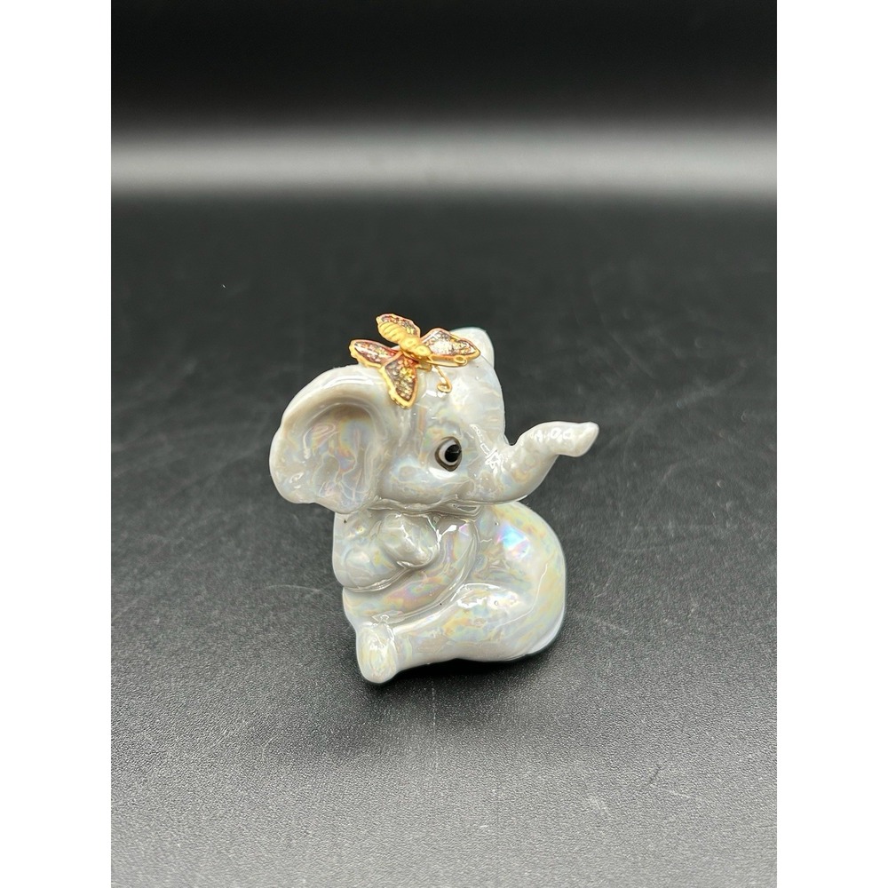 VTG Mini Elephant Butterfly On Head Figurine Porcelain White Iridescent 2.5"